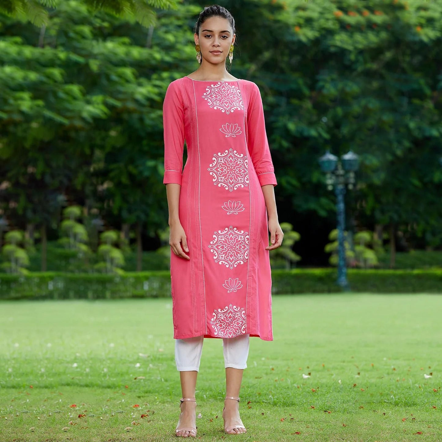 PANNKH Pink Lotus Inspired Printed Panelled Kurta